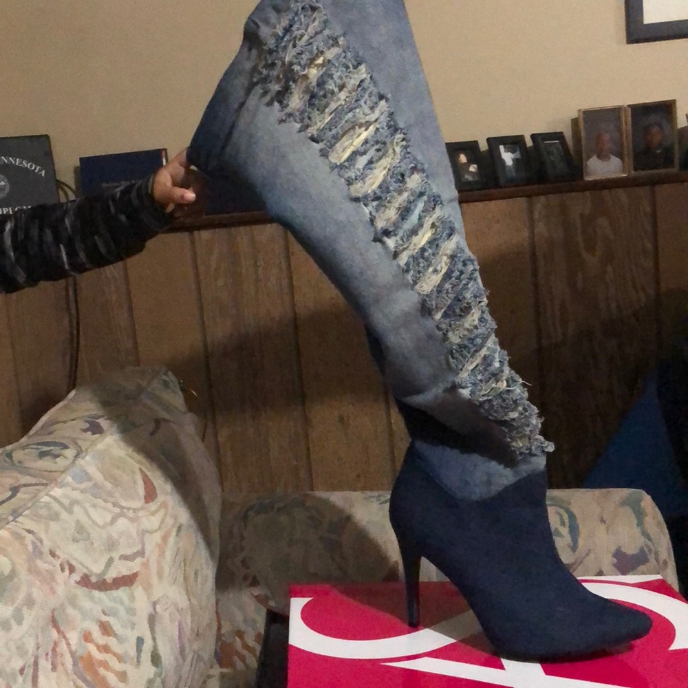 Shoes - Picture 3 of 3